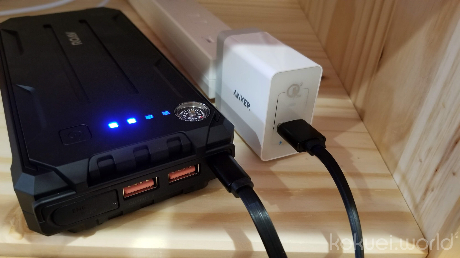 「Anker Roav ジャンプスターター Pro」は「USB Type-C 」で充電できる